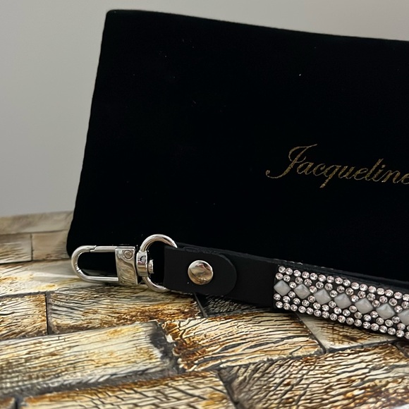 NWT JACQUELINE KENT Bling Cell Phone Wrist Strap - White Diamond - Picture 6 of 9